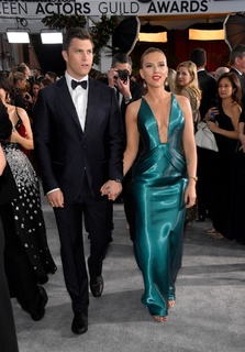 Scarlett Johansson feet photo thumbnail