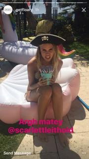 Scarlett Leithold feet photo 1