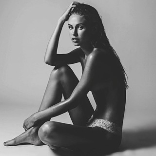 Scarlett Leithold feet photo 12