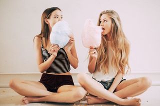 Scarlett Leithold feet photo 4