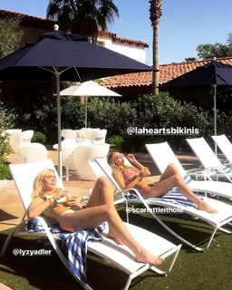 Scarlett Leithold feet photo 12