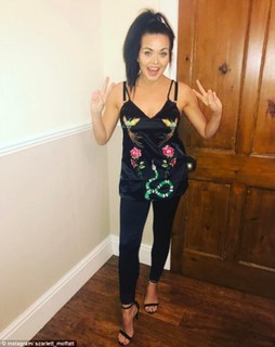 Scarlett Moffatt feet photo 2