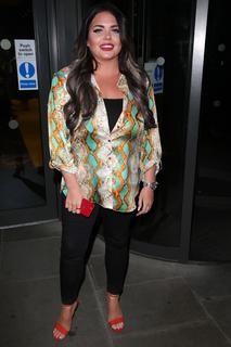 Scarlett Moffatt feet photo 1