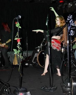Scarlett Pomers feet photo 2