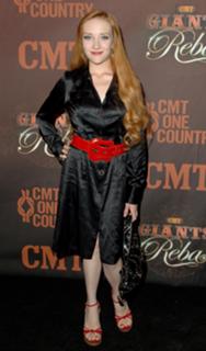 Scarlett Pomers feet photo 13