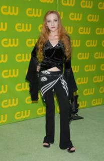 Scarlett Pomers feet photo 10