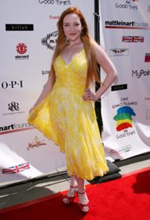 Scarlett Pomers feet photo 8