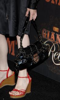 Scarlett Pomers feet photo 7