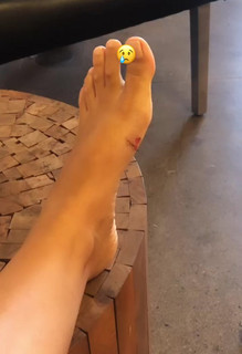 Scarlett Schoeffling feet photo 11