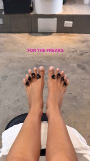 Scarlett Schoeffling feet photo 8