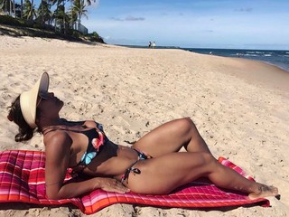 Scheila Carvalho feet photo 2