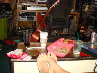 Schuyler Fisk feet photo 2
