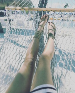 Schuyler Fisk feet photo 5