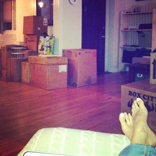 Schuyler Fisk feet photo 8