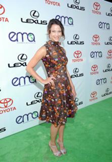 Scottie Thompson feet photo thumbnail