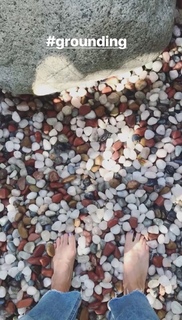 Scottie Thompson feet photo thumbnail