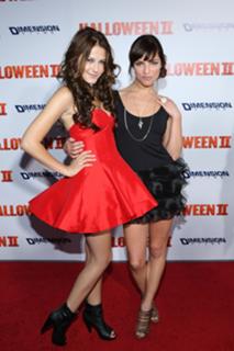 Scout Taylor-Compton feet photo thumbnail