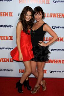 Scout Taylor-Compton feet photo thumbnail