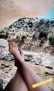 Scout Taylor-Compton feet photo thumbnail