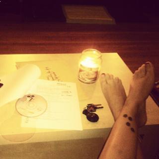 Scout Taylor-Compton feet photo thumbnail