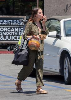 Scout Willis feet photo 1