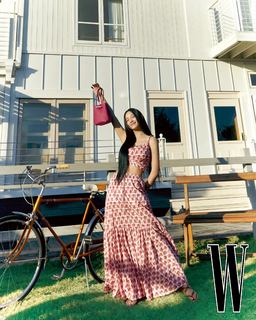Se-Jeong Kim feet photo 3