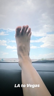 Sea Shimooka feet photo 6