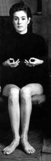 Sean Young feet photo thumbnail