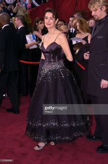 Sean Young feet photo thumbnail