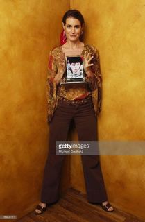 Sean Young feet photo thumbnail