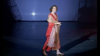 Sean Young feet photo thumbnail
