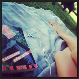 Sebnem Dönmez feet photo 3