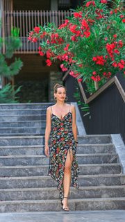 Seda Bakan feet photo thumbnail