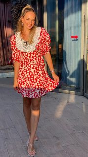 Seda Bakan feet photo thumbnail