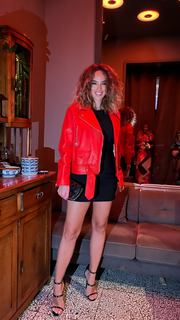 Seda Bakan feet photo thumbnail