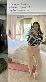 Seda Bakan feet photo thumbnail
