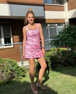 Seda Bakan feet photo thumbnail