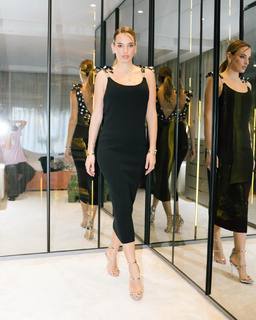 Seda Bakan feet photo thumbnail
