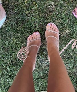 Seda Bakan feet photo thumbnail