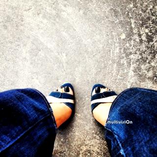 Seda Güven feet photo 15