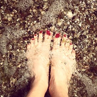 Seda Güven feet photo 6