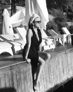 Seda Güven feet photo 18