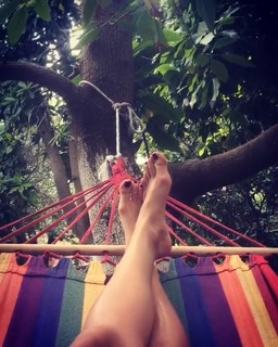 Seda Güven feet photo 15