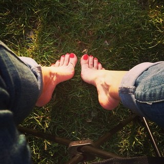 Seda Güven feet photo 3
