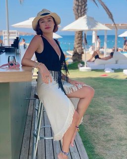 Seda Güven feet photo 7