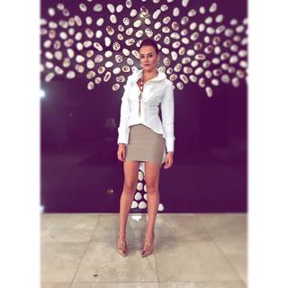 Seda Güven feet photo 9