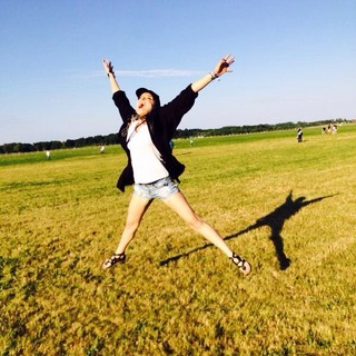 Seda Güven feet photo 4