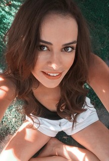 Seda Güven feet photo 16
