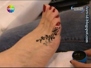 Seda Sayan feet photo 2