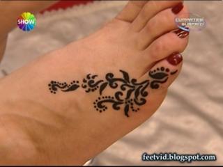 Seda Sayan feet photo 1
